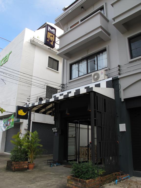 Mbed Phuket Hostel Buitenkant foto