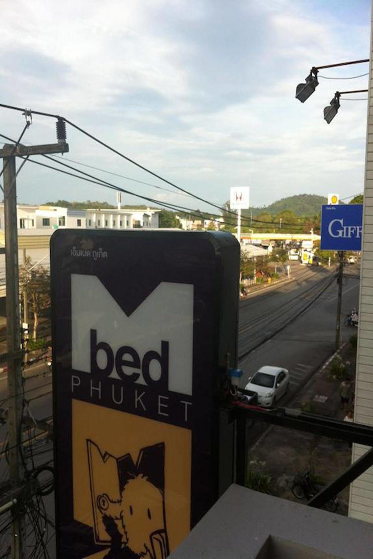 Mbed Phuket Hostel Buitenkant foto